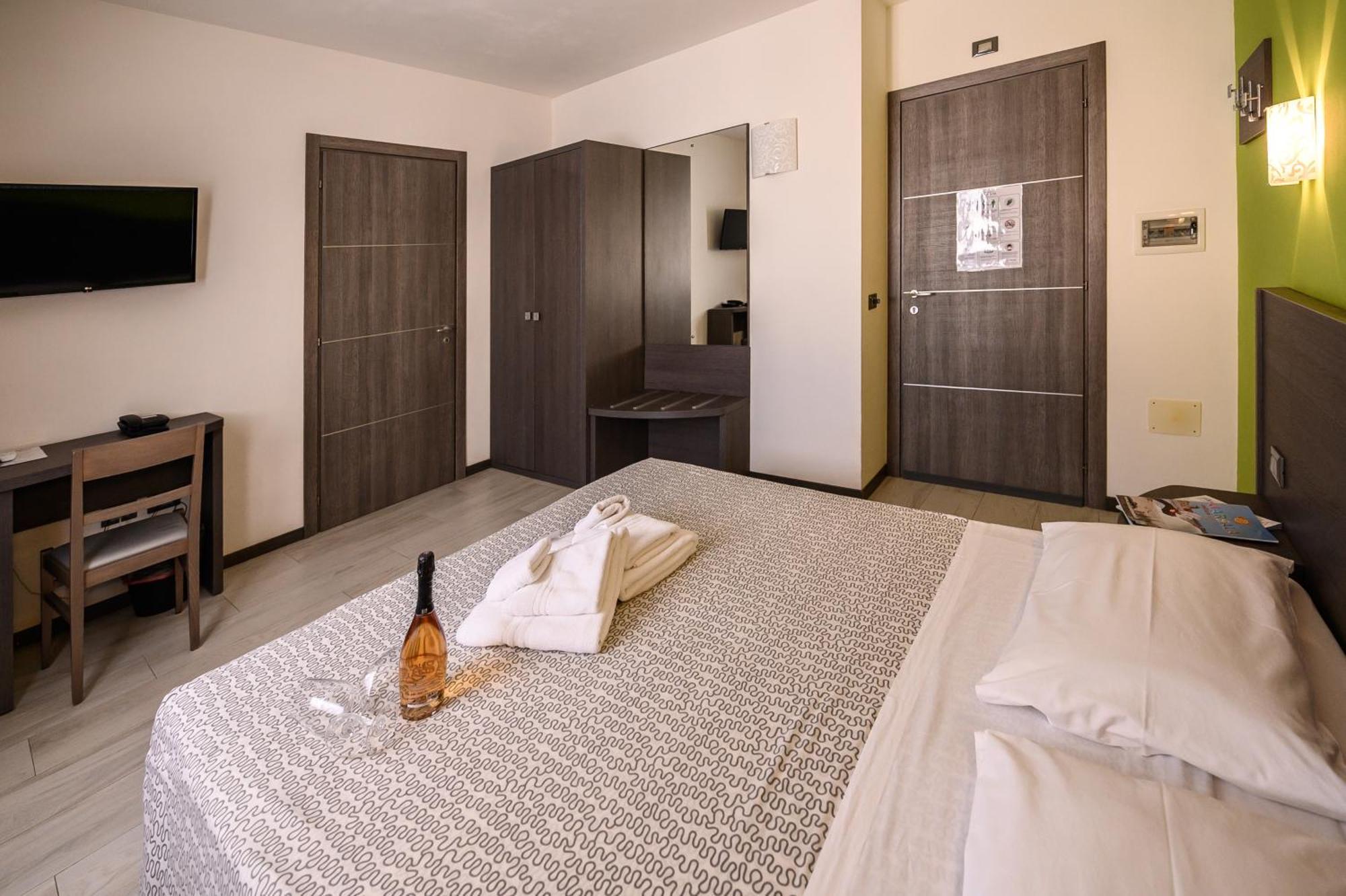 Hotel Rainbow Resort Марсала Экстерьер фото